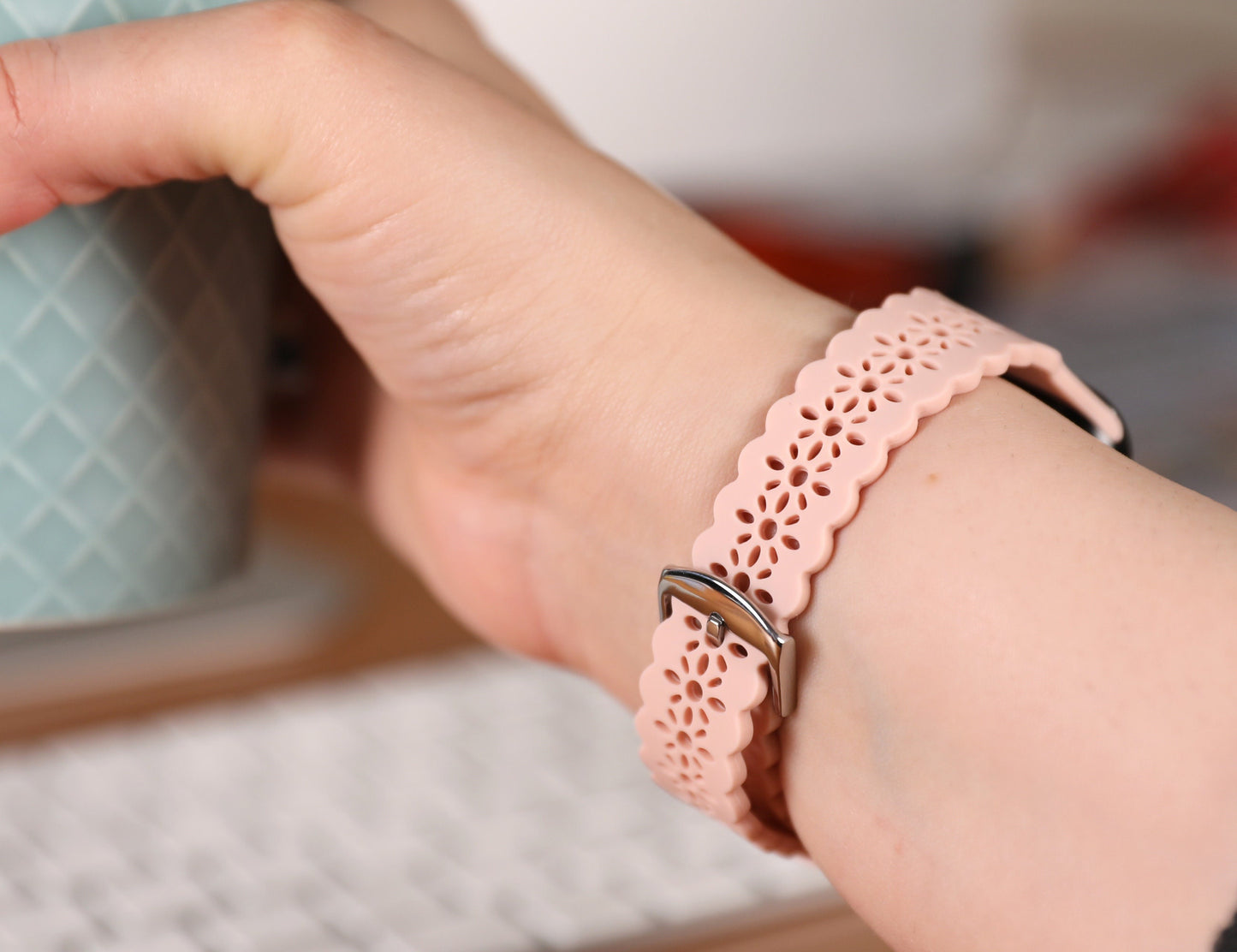 Lace Silicone Apple Watch Band: Women's iWatch Strap