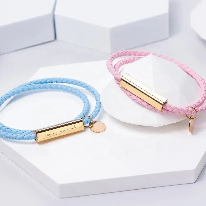 Personalisiertes Disc Bar Namensarmband, Personalisiertes Geschenk für sie, Gravierte Armbänder für Frauen, Muttertagsgeschenk, Modisches Paararmband