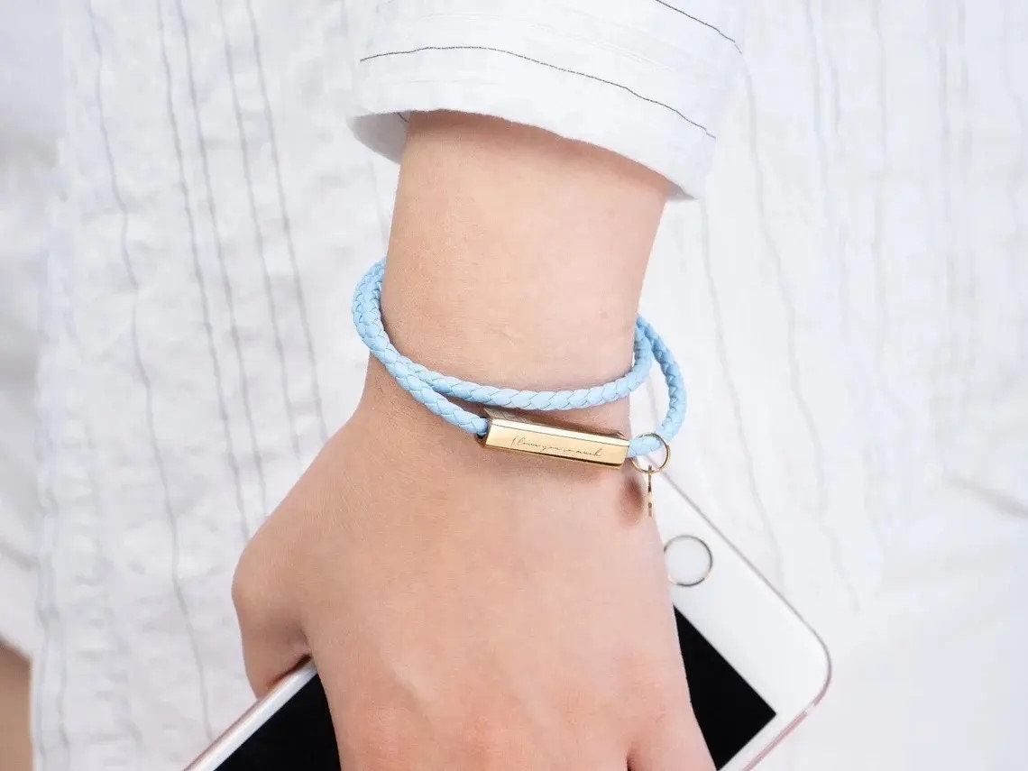 Personalisiertes Disc Bar Namensarmband, Personalisiertes Geschenk für sie, Gravierte Armbänder für Frauen, Muttertagsgeschenk, Modisches Paararmband