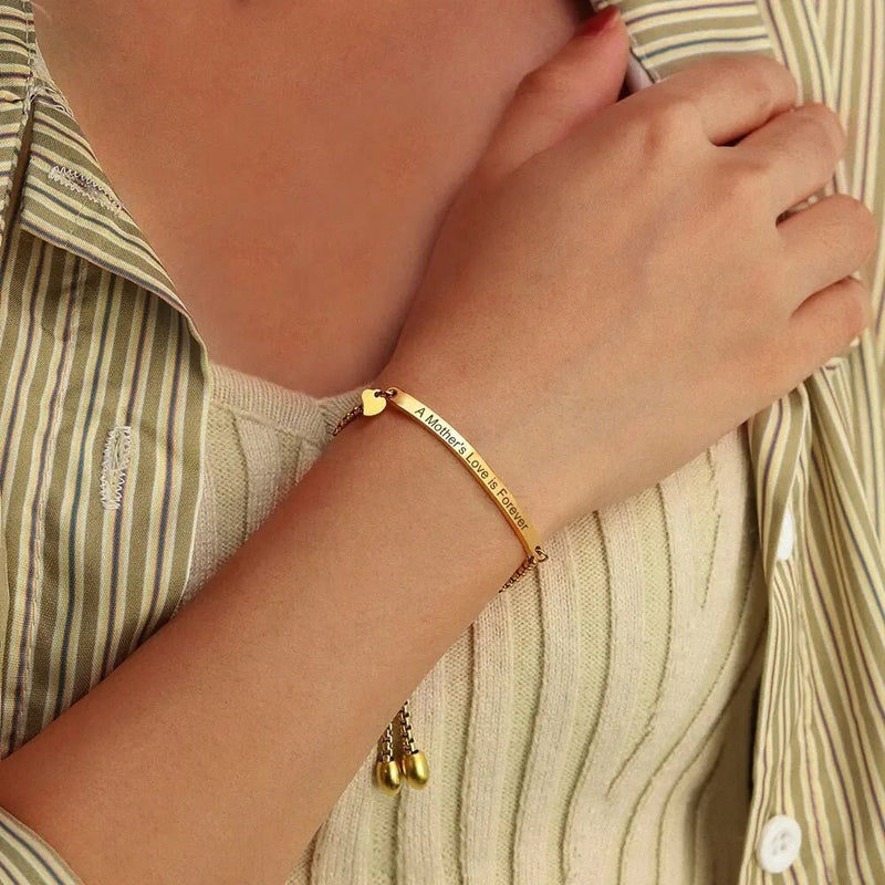 Bracelet personnalisé gravé pour elle avec nom emoji cadeau personnalisé pour maman sœur demoiselle d'honneur tante petite amie cadeau de Noël